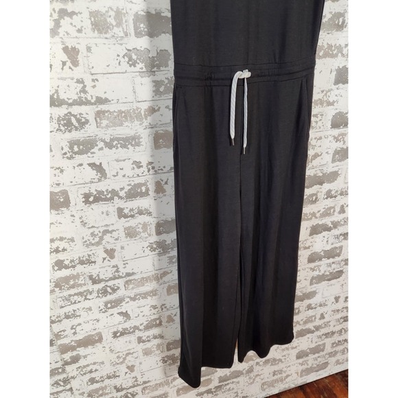 Vuori Falls Jumpsuit Women's Size Medium Black Wide Leg One-Piece Casual - Picture 6 of 16